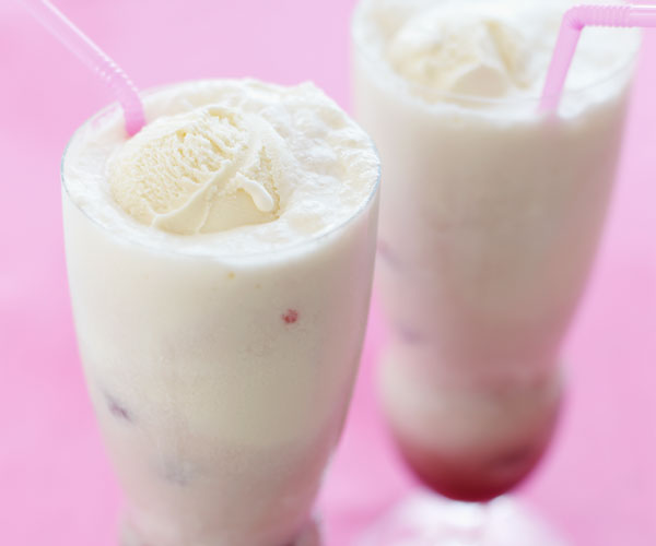 Celebrate Spring with Ice Cream Cocktails